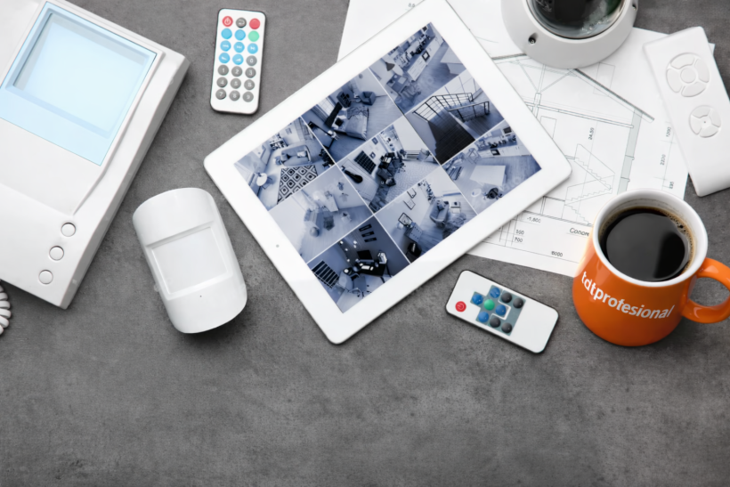 Proyecto real de videovigilancia con Ajax: configuración, errores y solución en una vivienda